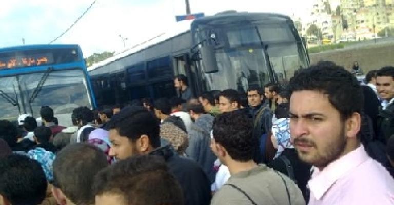 طلبة الهاشمية يتهمون هيئة النقل بالانحياز للشركات