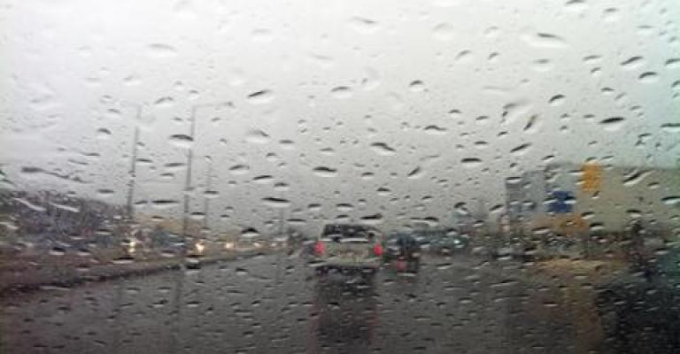 انخفاض على درجات الحرارة وأمطار خفيفية انخفاض على درجات الحرارة وأمطار خفيفية