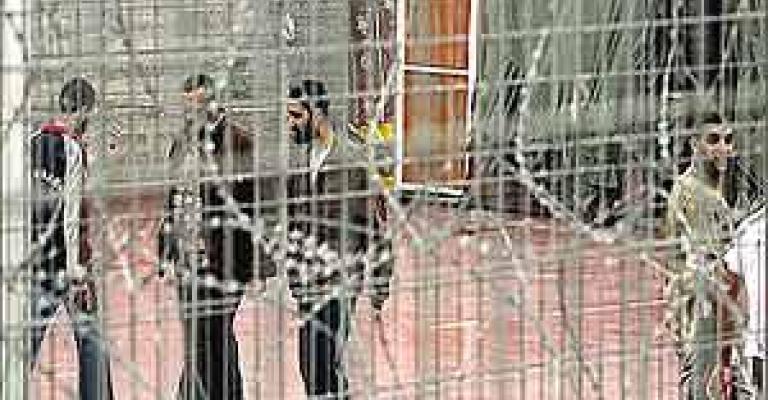 مسيرة وخيمة تضامنية مع إضراب الأسرى في البقعة مسيرة وخيمة تضامنية مع إضراب الأسرى في البقعة