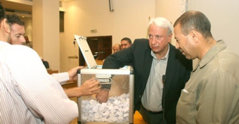 الامانة تجري قرعة الحج لموظفيها