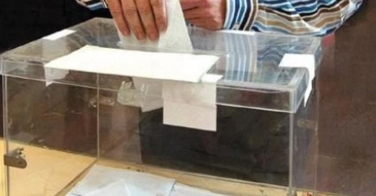 إضراب عدد من لجان تسجيل الانتخابات البلدية في عمان إضراب عدد من لجان تسجيل الانتخابات البلدية في عمان