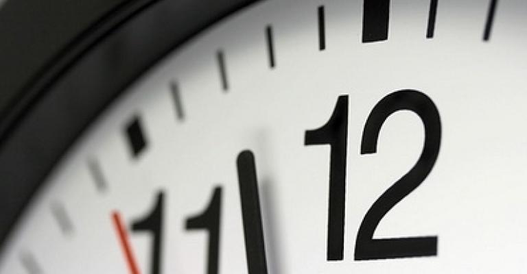 بدء العمل بالتوقيت الشتوي الجمعة