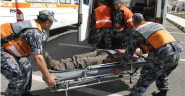 34 إصابة بحادث تصادم بين حافلة ومركبة في الأبيض