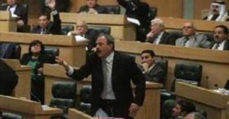 النائب النمري يطلب ملفات تحقيق موارد ويتخوف من التغطية على فساد الشركة النائب النمري يطلب ملفات تحقيق موارد ويتخوف من التغطية على فساد الشركة