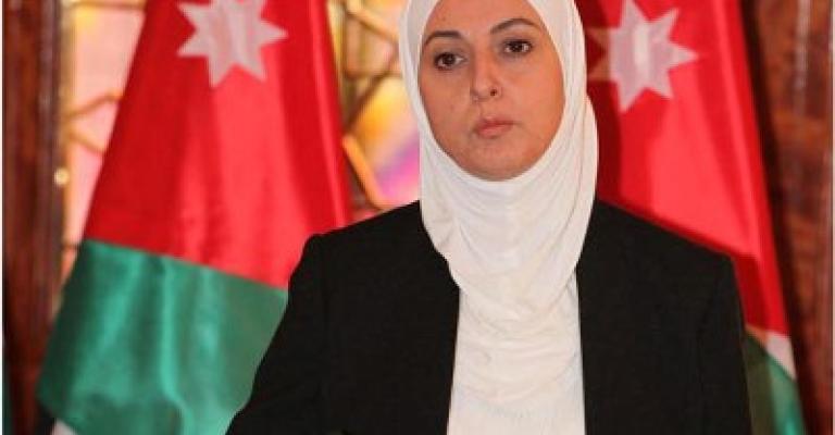 بركات تفاجئ دور الرعاية بزياراتها المسائية 