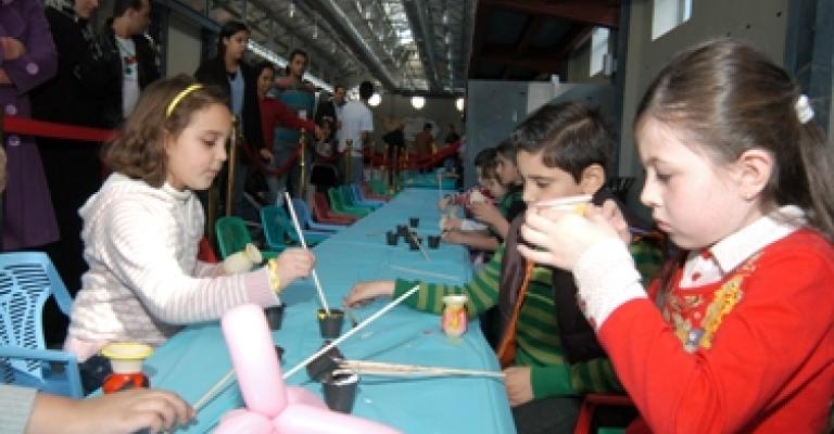 افتتاح مهرجان العيد للعائلات افتتاح مهرجان العيد للعائلات