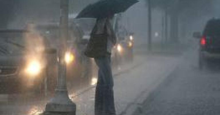 أجواء ماطرة الأيام الثلاثة المقبلة أجواء ماطرة الأيام الثلاثة المقبلة