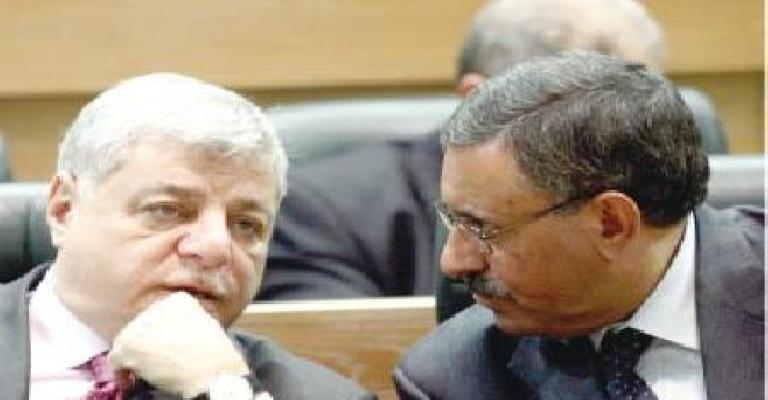 تزايد مطالبات النواب بتعديل الدستور في اليوم اﻷخير من الثقة تزايد مطالبات النواب بتعديل الدستور في اليوم اﻷخير من الثقة