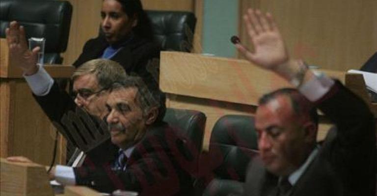 النواب يستنكر الاعتداء على رئيس بحث جنائي الشمال النواب يستنكر الاعتداء على رئيس بحث جنائي الشمال