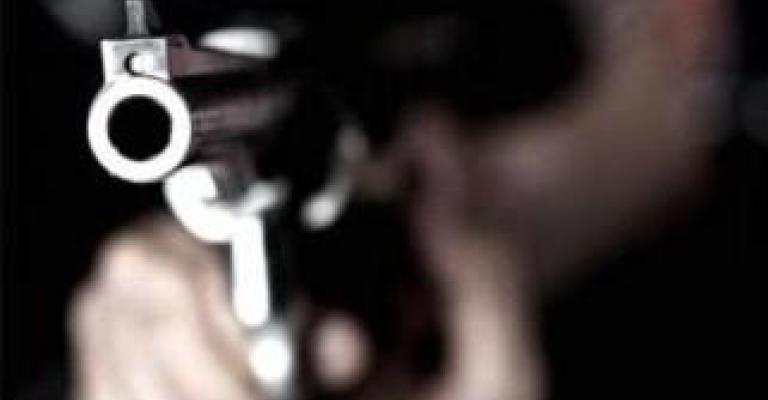 سلب مواطن بالشميساني تحت تهديد السلاح سلب مواطن بالشميساني تحت تهديد السلاح