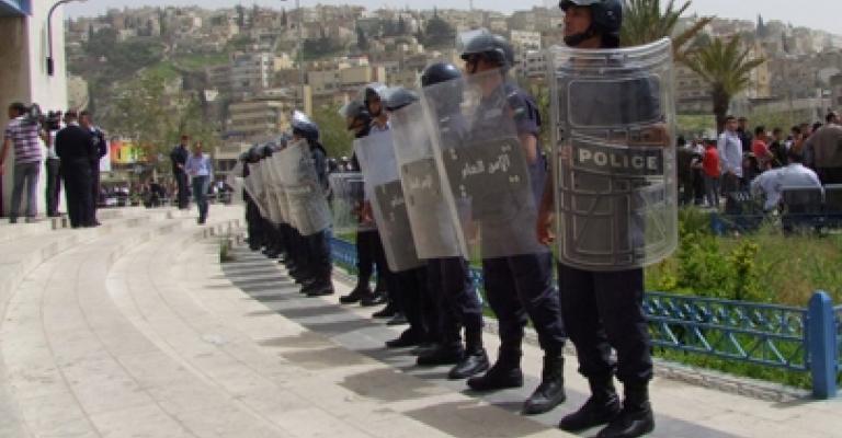 جمعة "التجديد" في ساحة النخيل وسط تواجد أمني كثيف