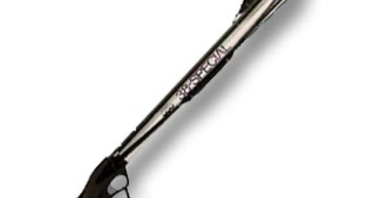 العقبة: يتنزه ببندقية صيد بحرية العقبة: يتنزه ببندقية صيد بحرية