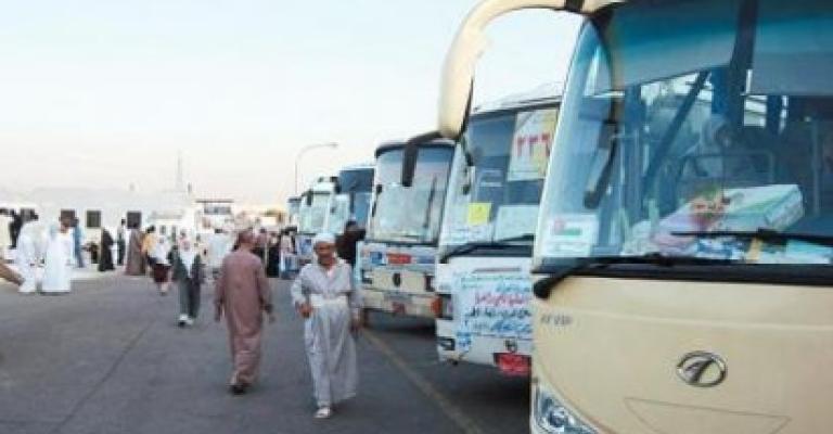 وزير الاوقاف يحمل الشركات مسؤولية تأخر المعتمرين