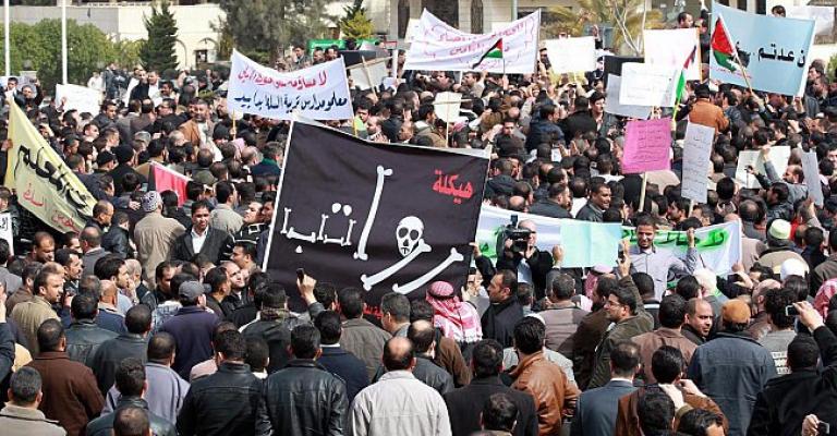 فيديو النائب المجالي يعلن إنهاء أزمة المعلمين