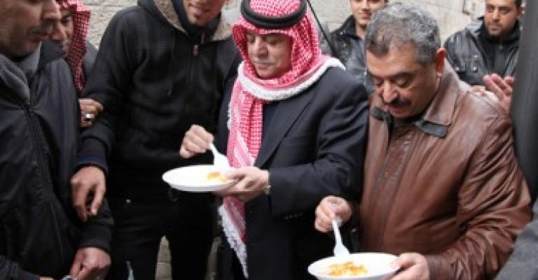 رئيس الوزراء في وسط البلد رئيس الوزراء في وسط البلد