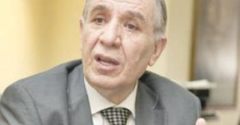 وزير الطاقة: تعديل تعرفة الكهرباء مطلب دولي والتعليق إعادة دراسة وزير الطاقة: تعديل تعرفة الكهرباء مطلب دولي والتعليق إعادة دراسة