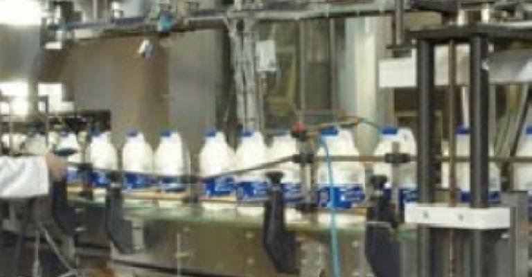 مصانع ألبان ترفع أسعارها دون العودة إلى الصناعة والتجارة مصانع ألبان ترفع أسعارها دون العودة إلى الصناعة والتجارة