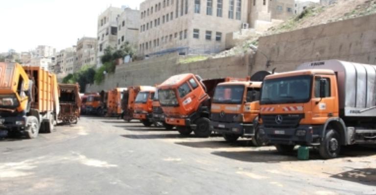 رفد مشاغل الأمانة بالمعدات لرفع كفاءة عمل آليات النظافة