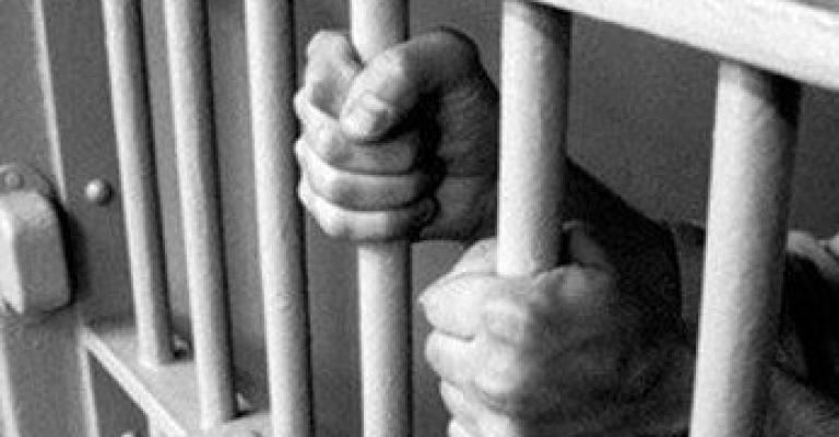 قريبا مذكرة تسمح بوجود محامين في المراكز الأمنية قريبا مذكرة تسمح بوجود محامين في المراكز الأمنية