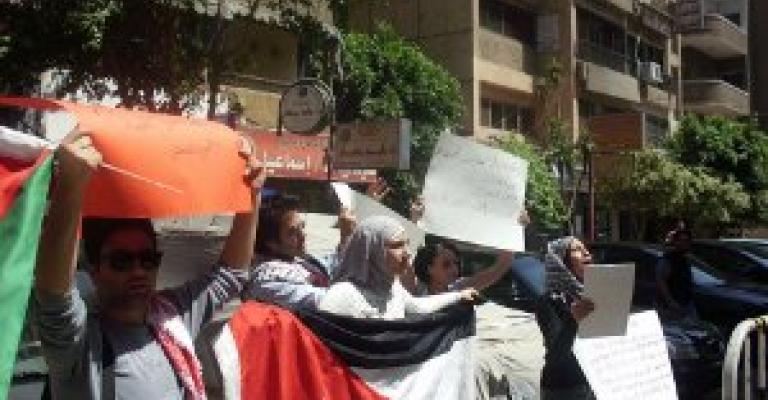 صور- ناشطون يعتصمون أمام السفارة الأردنية في القاهرة