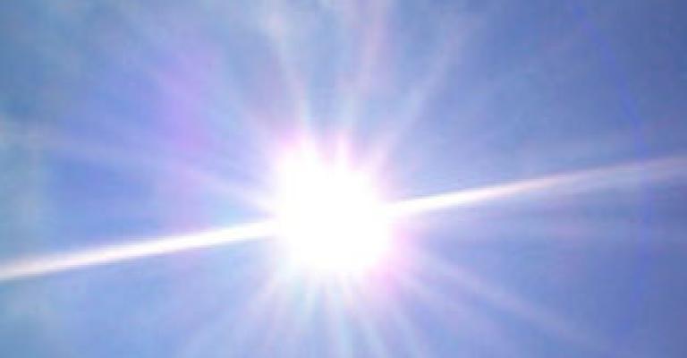 ارتفاع على درجات الحرارة والعظمى في عمان 21 درجة