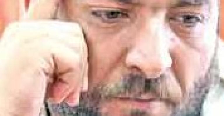 قريبا لا شرقية ولا غربيةمسرحية للساخر نصيرات قريبا لا شرقية ولا غربيةمسرحية للساخر نصيرات