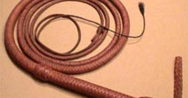 دكتورة أردنية مهددة بالجلد في السعودية دكتورة أردنية مهددة بالجلد في السعودية