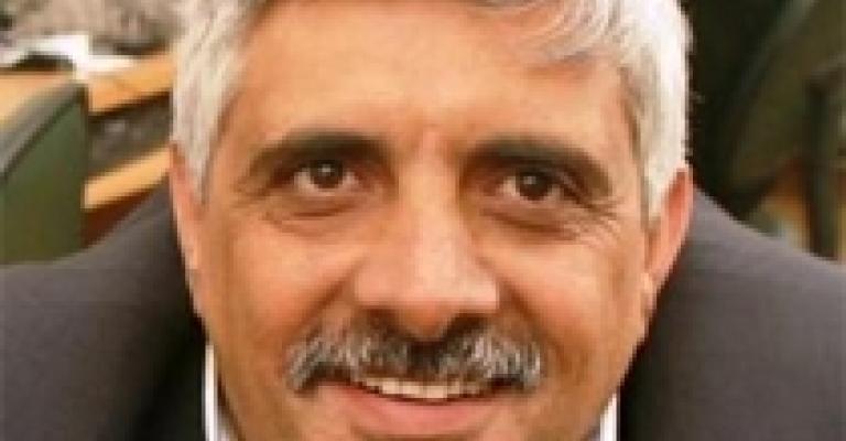 إلى متى يتم إهمال الإعلام المحلي؟! إلى متى يتم إهمال الإعلام المحلي؟!