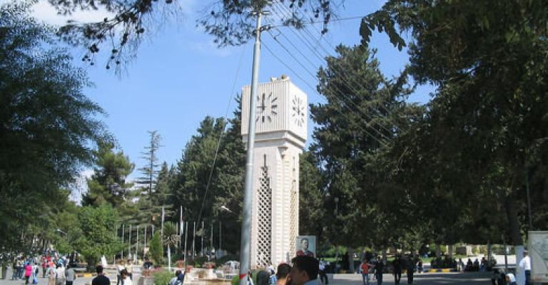 طلبة الأردنية: على الشعب الوقوف بوجه الطيش الحكومي طلبة الأردنية: على الشعب الوقوف بوجه الطيش الحكومي