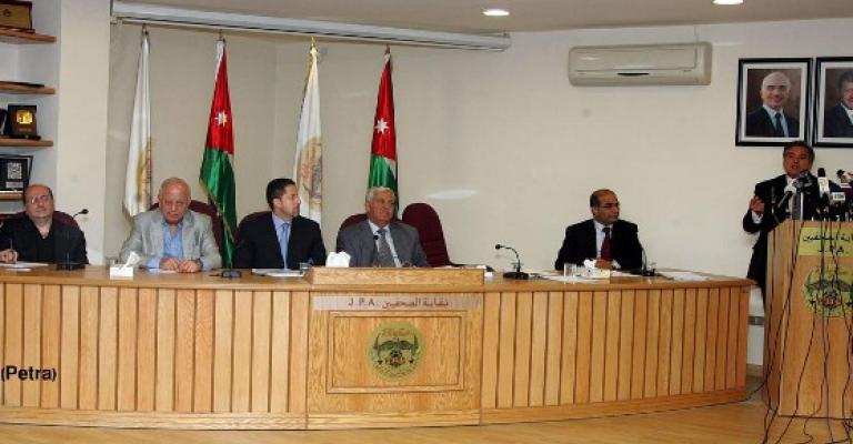 الحافظ: الحكومة تعلم بأن قراراتها غير شعبية 