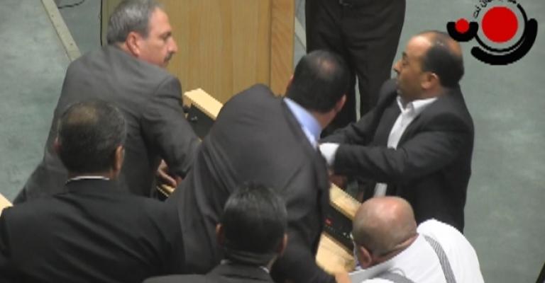 فيديو ضرب السعود للنمري ورفع الجلسة