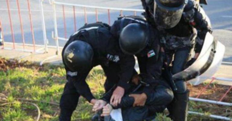 موقوفون على خلفية أحداث الرابع يتقدمون بشكوى بحق مدير الأمن العام