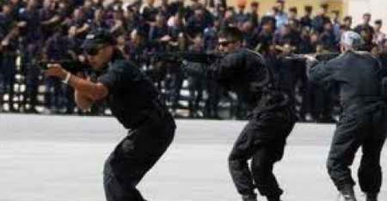 متدربون ليبيون يضرمون النار في أكاديمية الشرطة وإصابة رجل أمن متدربون ليبيون يضرمون النار في أكاديمية الشرطة وإصابة رجل أمن