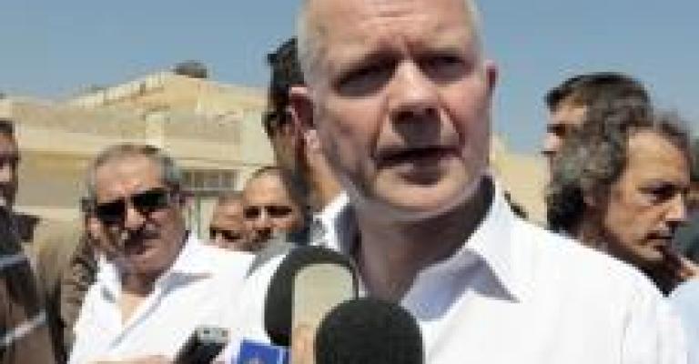 هيغ يلتقي سياسيين وإعلاميين في السفارة البريطانية