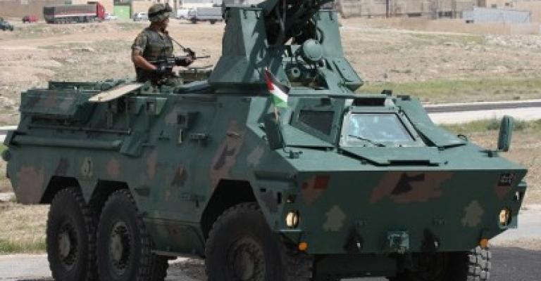 الجيش يعزز قواته على الحدود مع سوريا الجيش يعزز قواته على الحدود مع سوريا