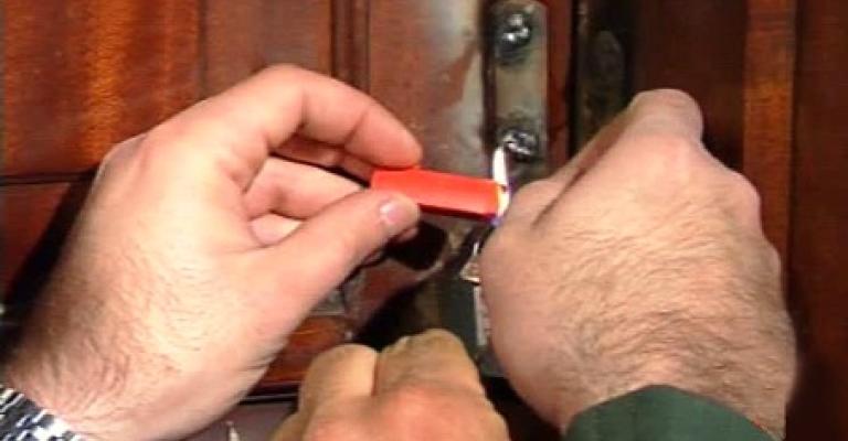 الكيلاني: الشمع الأحمر لأي محل يتلاعب بغذاء المواطن