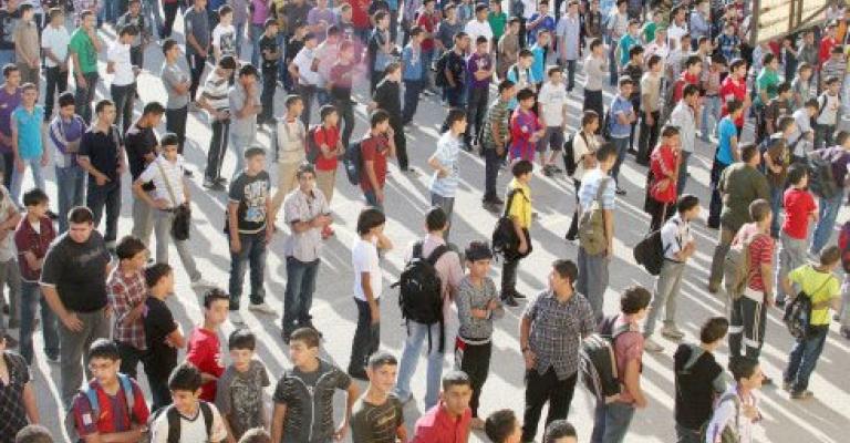 15 الف لاجئ سوري يلتحقون بمدراس التربية 