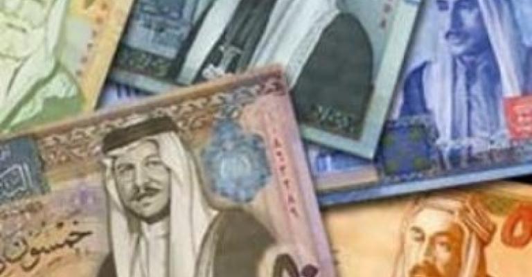 المالية: انخفاض المنح الخارجية وارتفاع العجز المالي