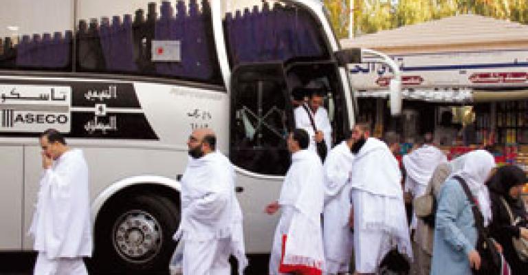 دعوة الراغبين بأداء الحج لتسديد طلباتهم القضائية