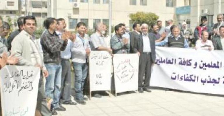 الانروا: لا إلغاء لنظام الموازي