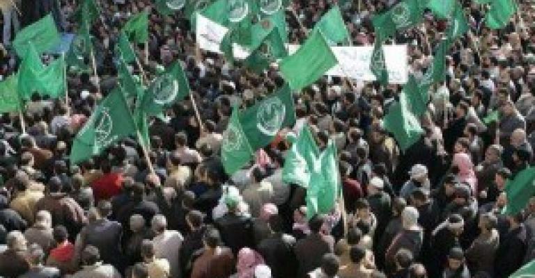 قبيل " انقاذ الوطن" التحشيد والتوتر يسيطر على المشهد قبيل " انقاذ الوطن" التحشيد والتوتر يسيطر على المشهد