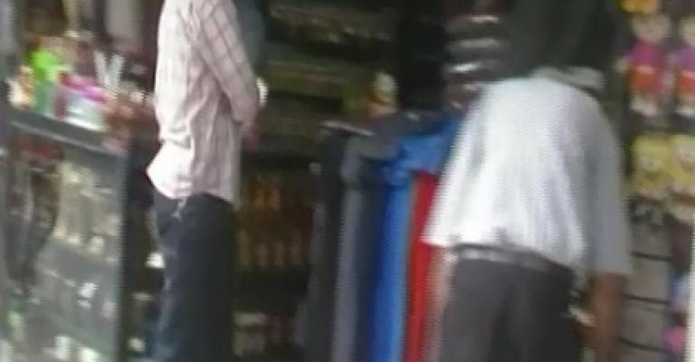 تجار يتشكون ضعف الحركة الشرائية قبيل العيد – فيديو تجار يتشكون ضعف الحركة الشرائية قبيل العيد – فيديو