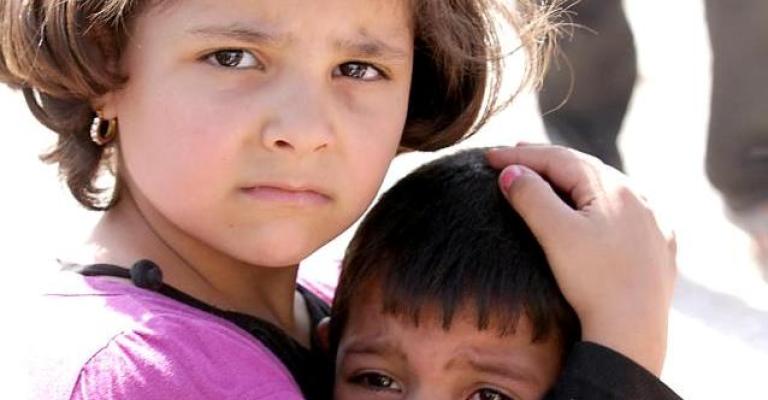 في الزعتري الاطفال يواسون بعضهم - عدسة نادر داود 