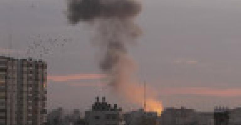 غارات إسرائيلية على القطاع و"القسام" تعلن قصف تل أبيب غارات إسرائيلية على القطاع و"القسام" تعلن قصف تل أبيب