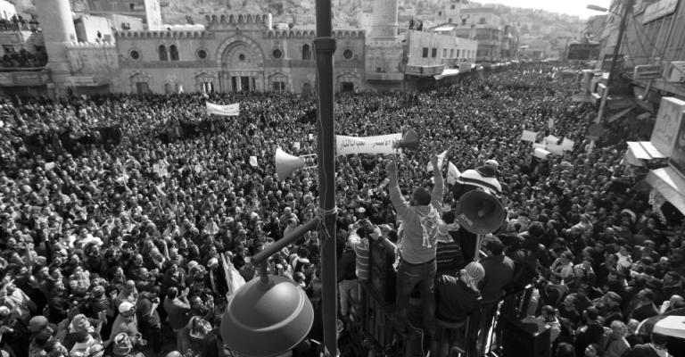 الاحتجاج على رفع الاسعار.. الصخب و الهدوء 