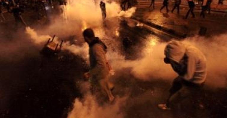 أزمة المحرقات في الإعلام: تشابه في الاهتمام وتباين في الانحياز