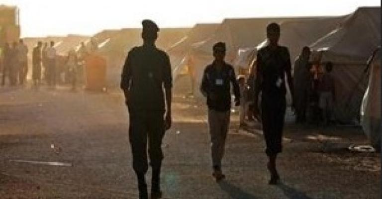 الدرك يفض اعتصاماً في الزعتري احتجاجا على انقطاع التيار الكهربائي الدرك يفض اعتصاماً في الزعتري احتجاجا على انقطاع التيار الكهربائي