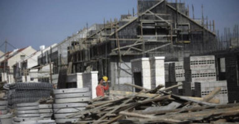 إسرائيل: لن نتراجع عن التوسع بالمستوطنات