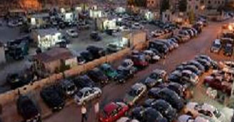  استثناء مركبات المغتربين من قرار حظر استيراد السيارات