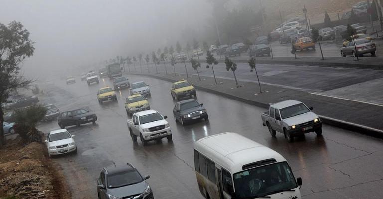 الضباب في شارع الجامعة- عدسة احمد عبده الضباب في شارع الجامعة- عدسة احمد عبده